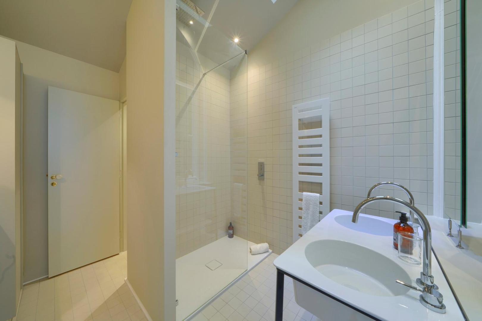 Le Paradoxe - Magnifique Appartement De 80M2 Бордо Екстериор снимка